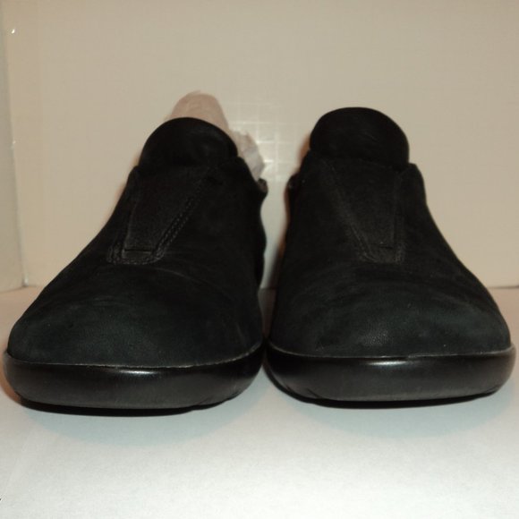 Clarks Women's Size 11 Shoes Loafers Black Suede Slip On - Picture 6 of 10